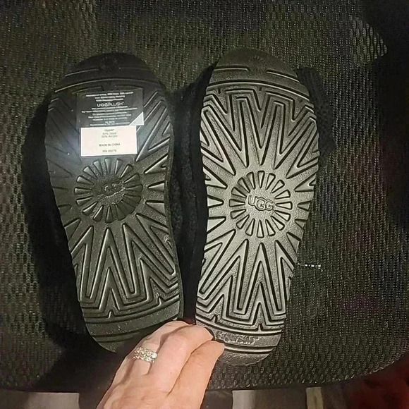 UGG WOMEN'S CLASSIC TALL CHUNKY KNIT BOOT SIZE 6 - Picture 4 of 6